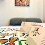 Vicolo 25 * Cinisi