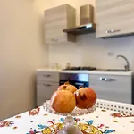Vicolo 25 *