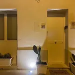 Vicolo 25 *